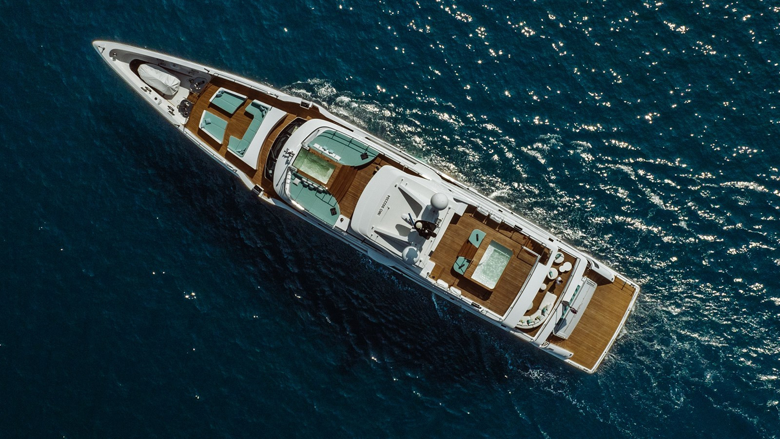 https://arconyachts.ams3.digitaloceanspaces.com/57568/conversions/large_3810006-optimize.jpg