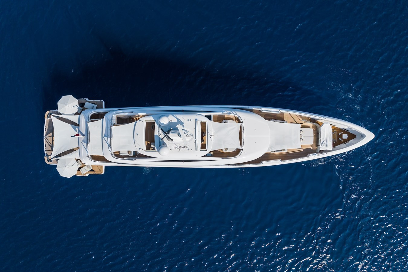 https://arconyachts.ams3.digitaloceanspaces.com/57685/conversions/large_4334850-optimize.jpg