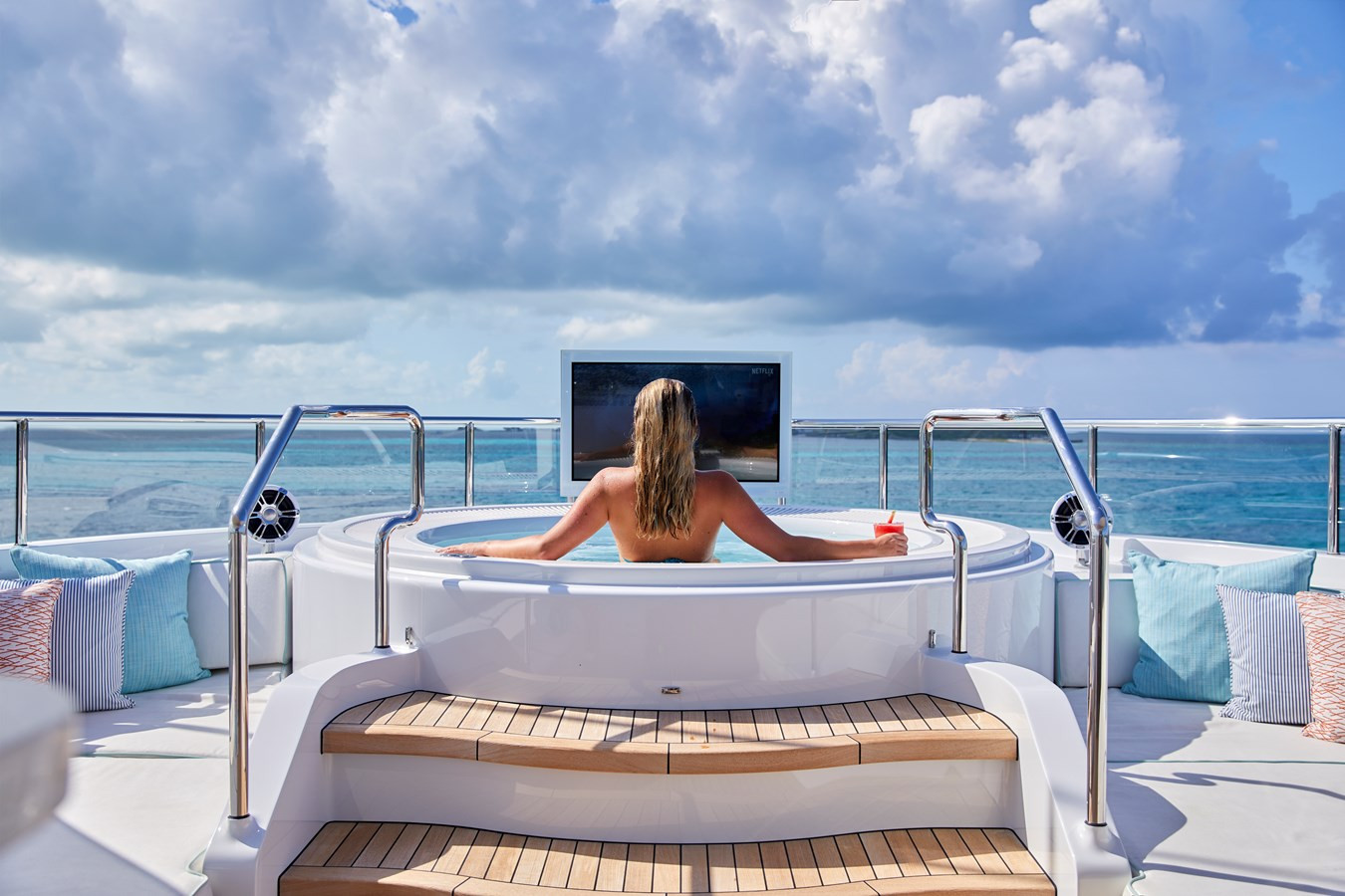https://arconyachts.ams3.digitaloceanspaces.com/57783/conversions/large_4593705-optimize.jpg