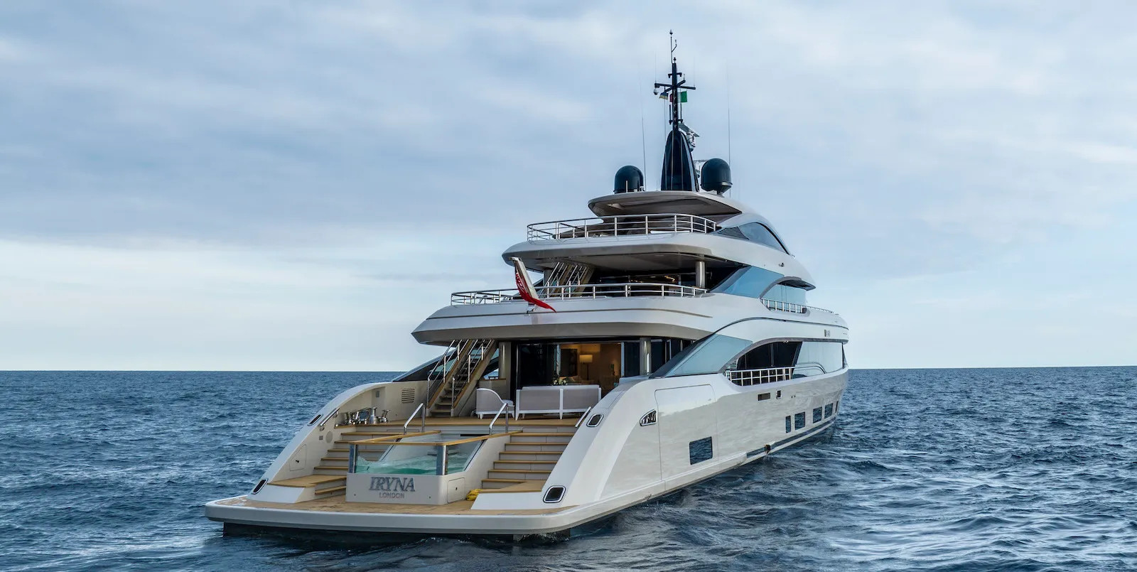 https://arconyachts.ams3.digitaloceanspaces.com/57811/conversions/large_4771355-optimize.jpg