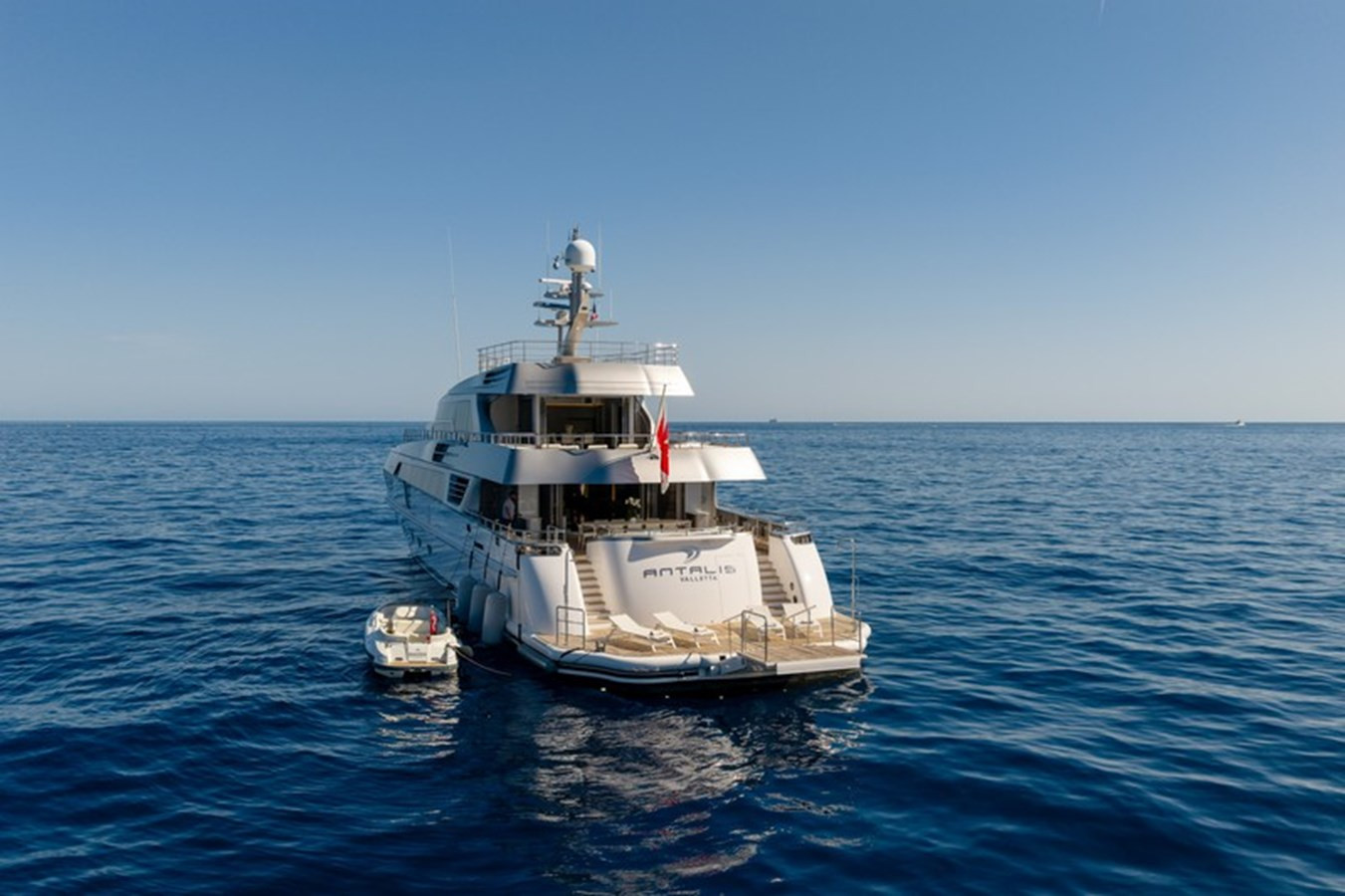 https://arconyachts.ams3.digitaloceanspaces.com/57969/conversions/large_4796214-optimize.jpg