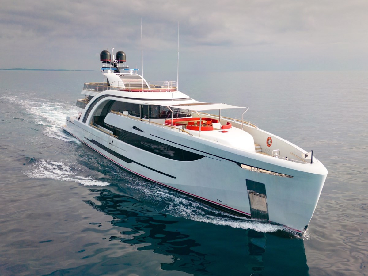 https://arconyachts.ams3.digitaloceanspaces.com/57992/conversions/large_4089862-optimize.jpg