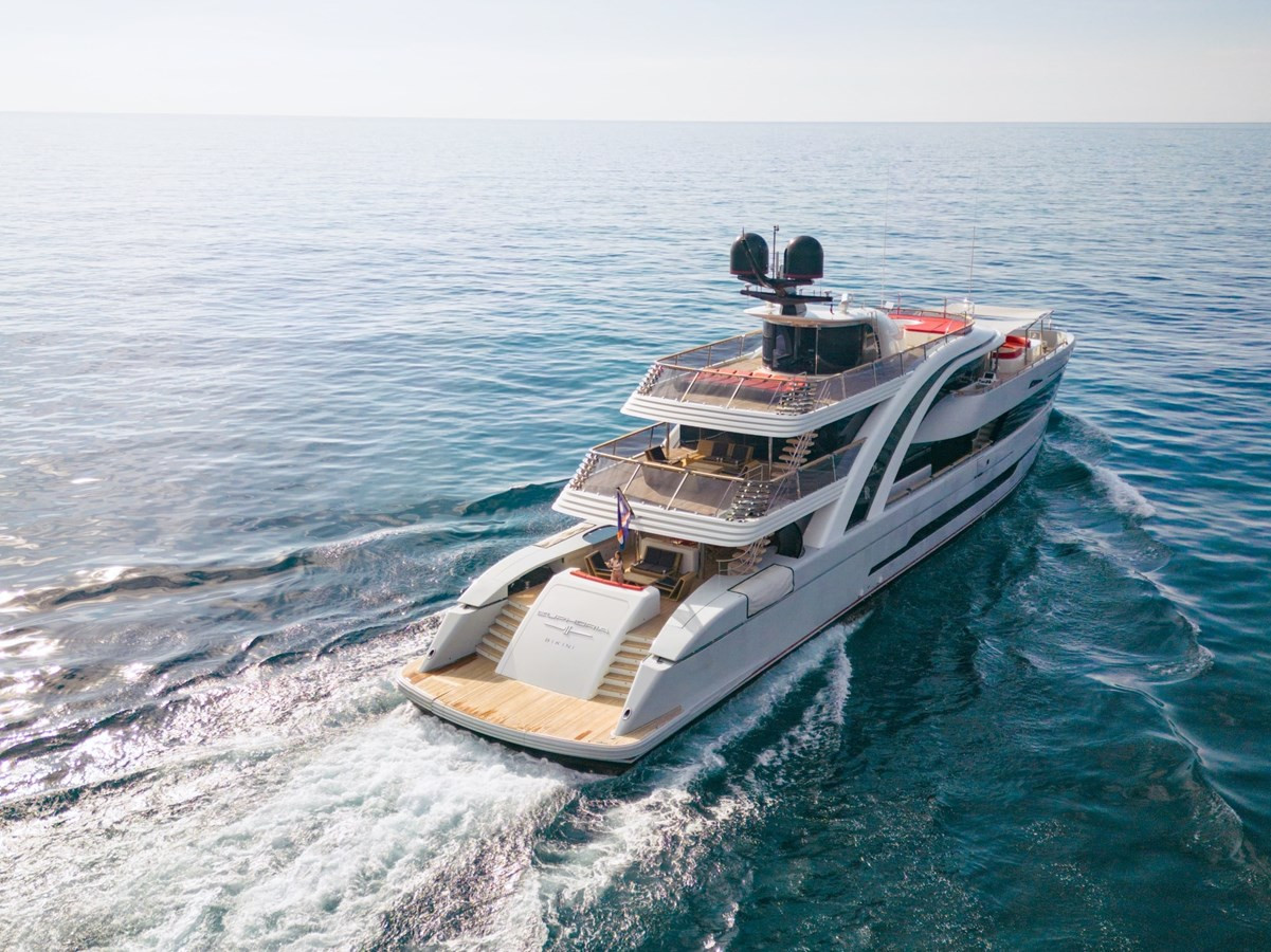 https://arconyachts.ams3.digitaloceanspaces.com/58012/conversions/large_4089874-optimize.jpg