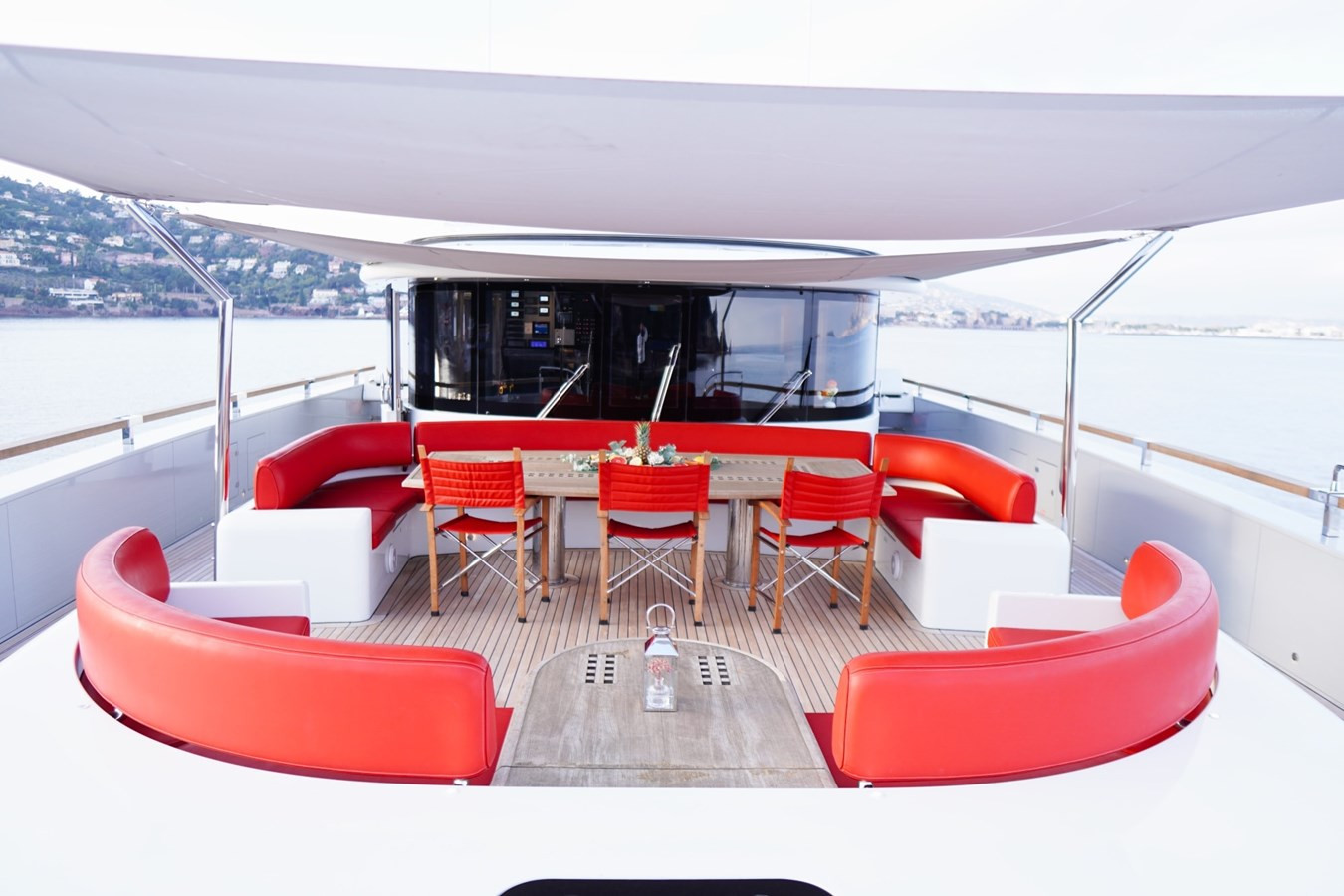 https://arconyachts.ams3.digitaloceanspaces.com/58045/conversions/large_4089887-optimize.jpg