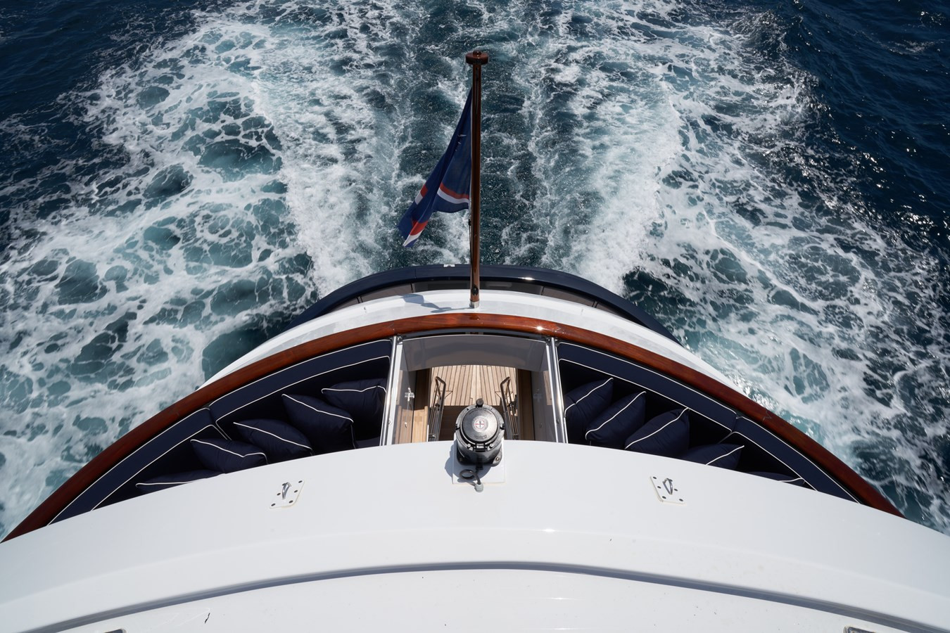 https://arconyachts.ams3.digitaloceanspaces.com/58204/conversions/large_3713132-optimize.jpg