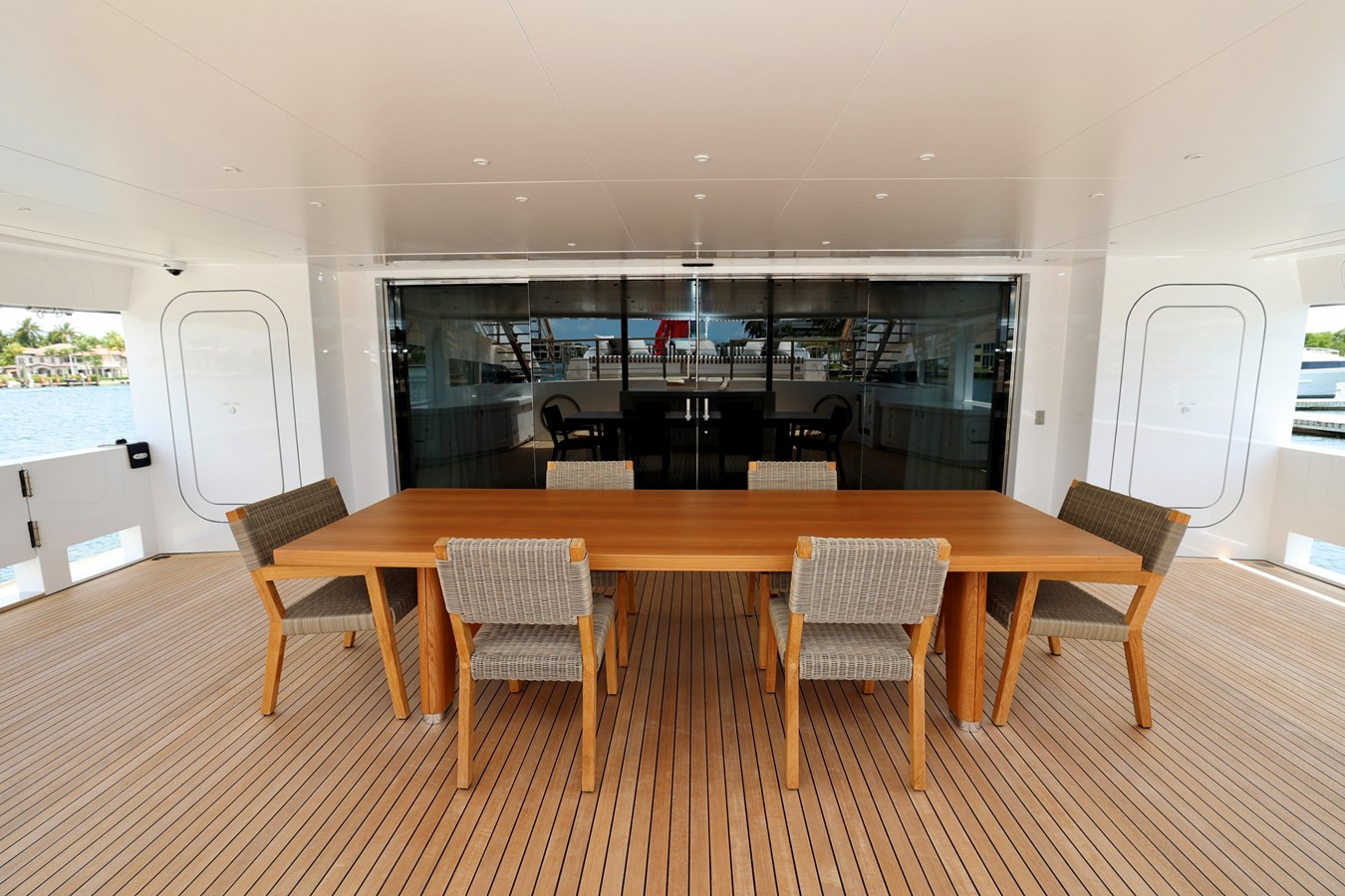 https://arconyachts.ams3.digitaloceanspaces.com/58241/conversions/large_4733168-optimize.jpg