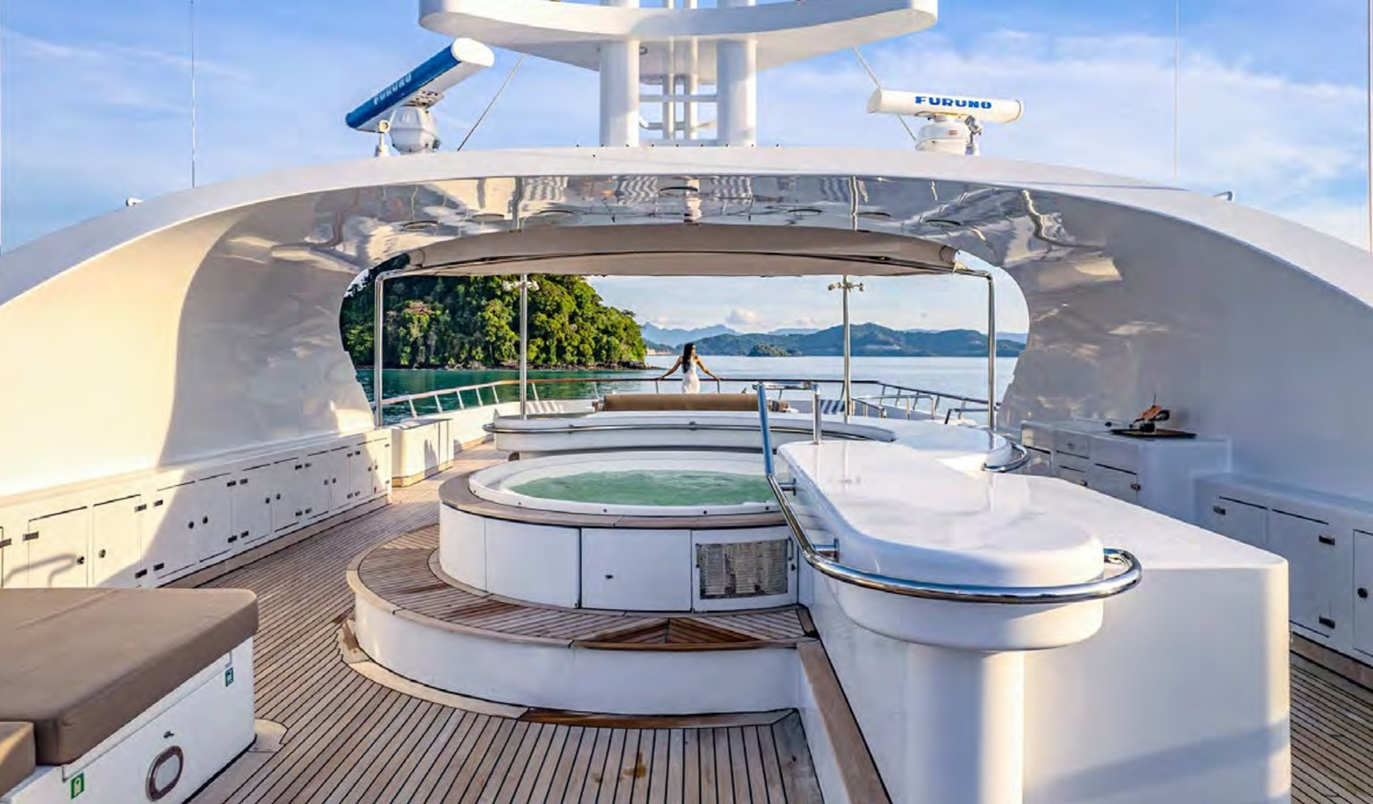 https://arconyachts.ams3.digitaloceanspaces.com/58246/conversions/large_4053936-optimize.jpg