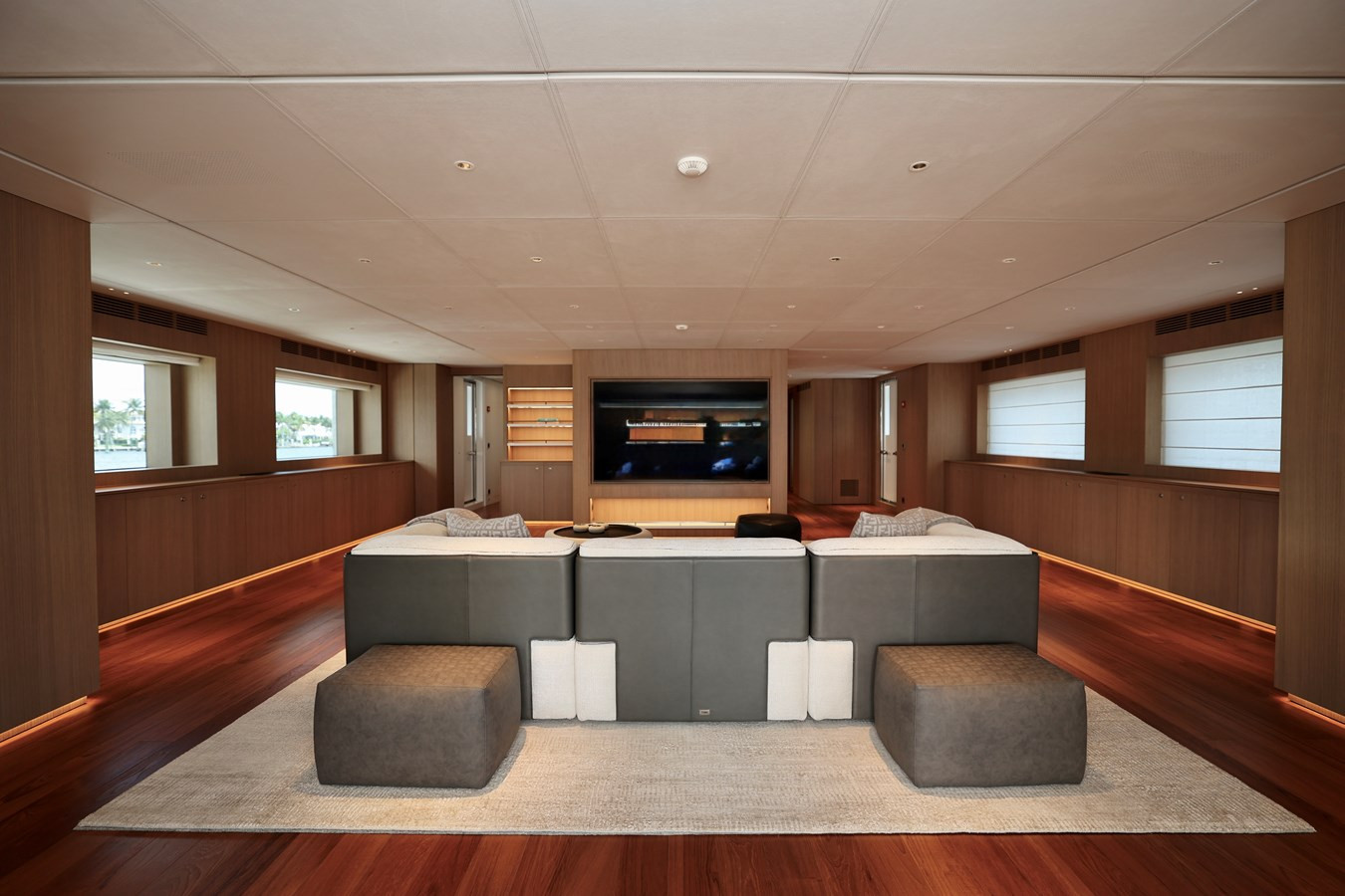 https://arconyachts.ams3.digitaloceanspaces.com/58275/conversions/large_4733170-optimize.jpg
