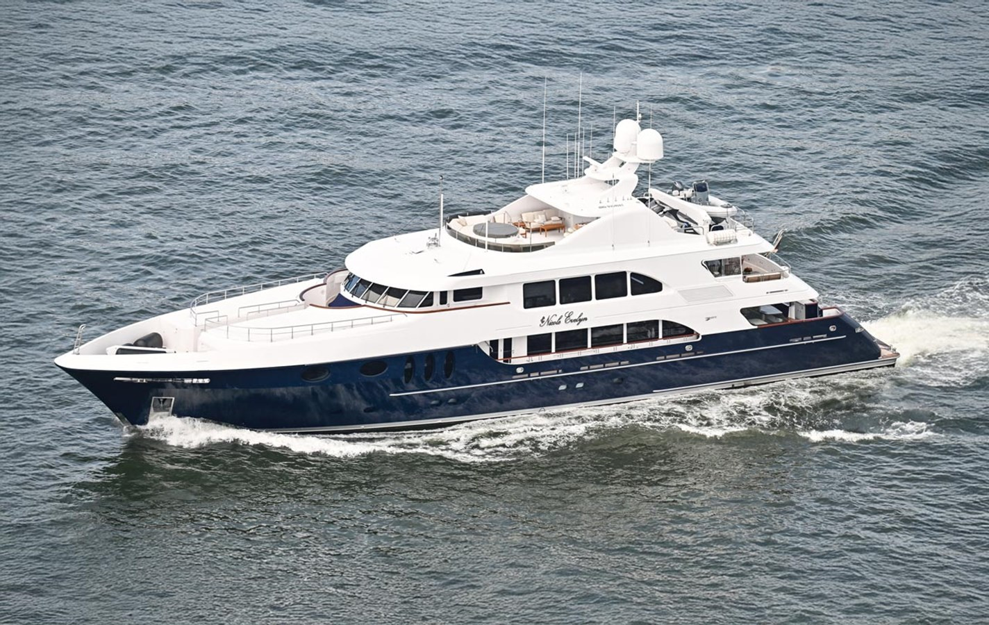 https://arconyachts.ams3.digitaloceanspaces.com/58376/conversions/large_4845056-optimize.jpg