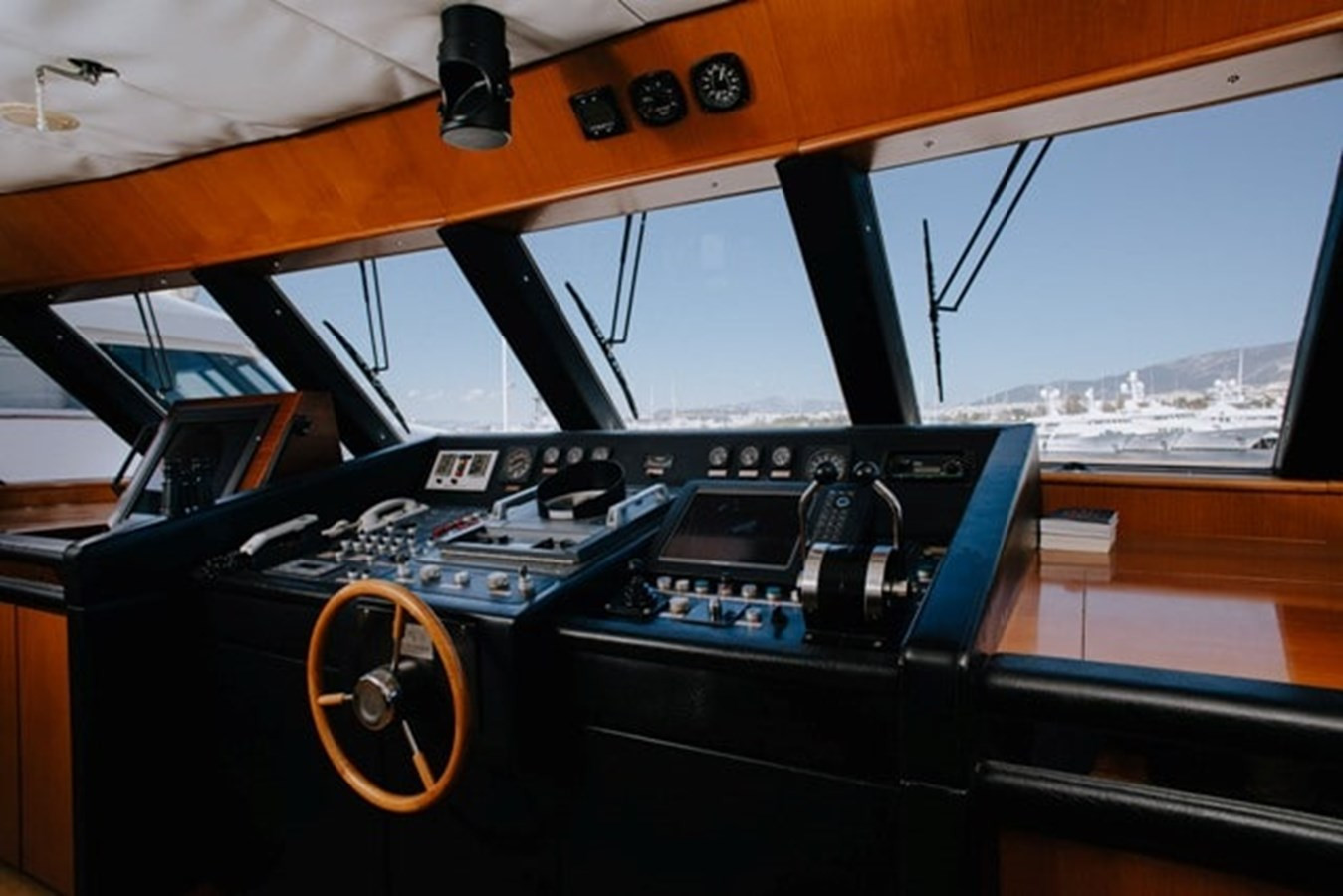 https://arconyachts.ams3.digitaloceanspaces.com/58615/conversions/large_4529932-optimize.jpg