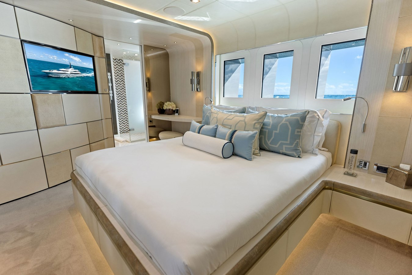 https://arconyachts.ams3.digitaloceanspaces.com/58646/conversions/large_4576636-optimize.jpg