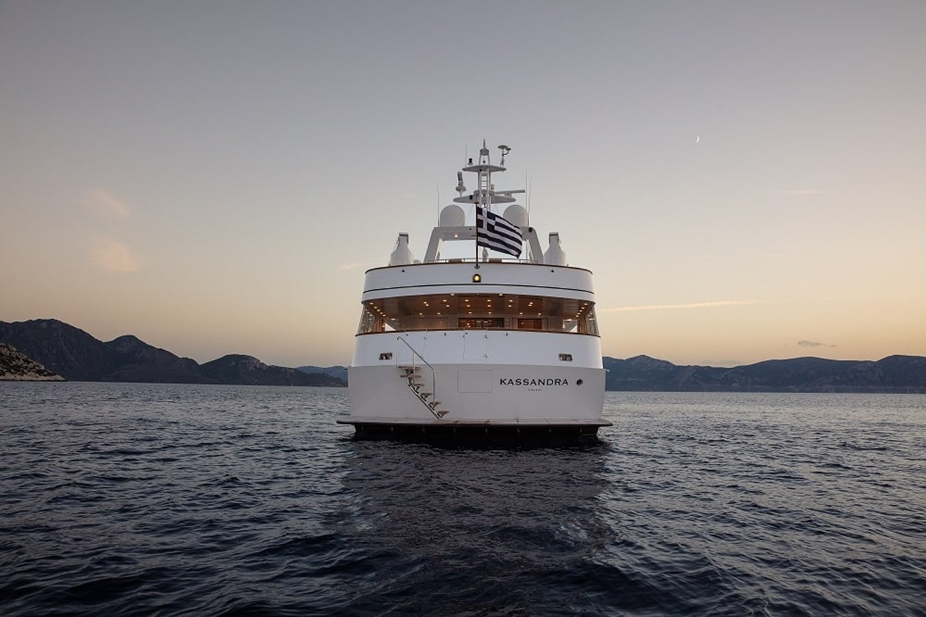 https://arconyachts.ams3.digitaloceanspaces.com/58677/conversions/large_4529954-optimize.jpg