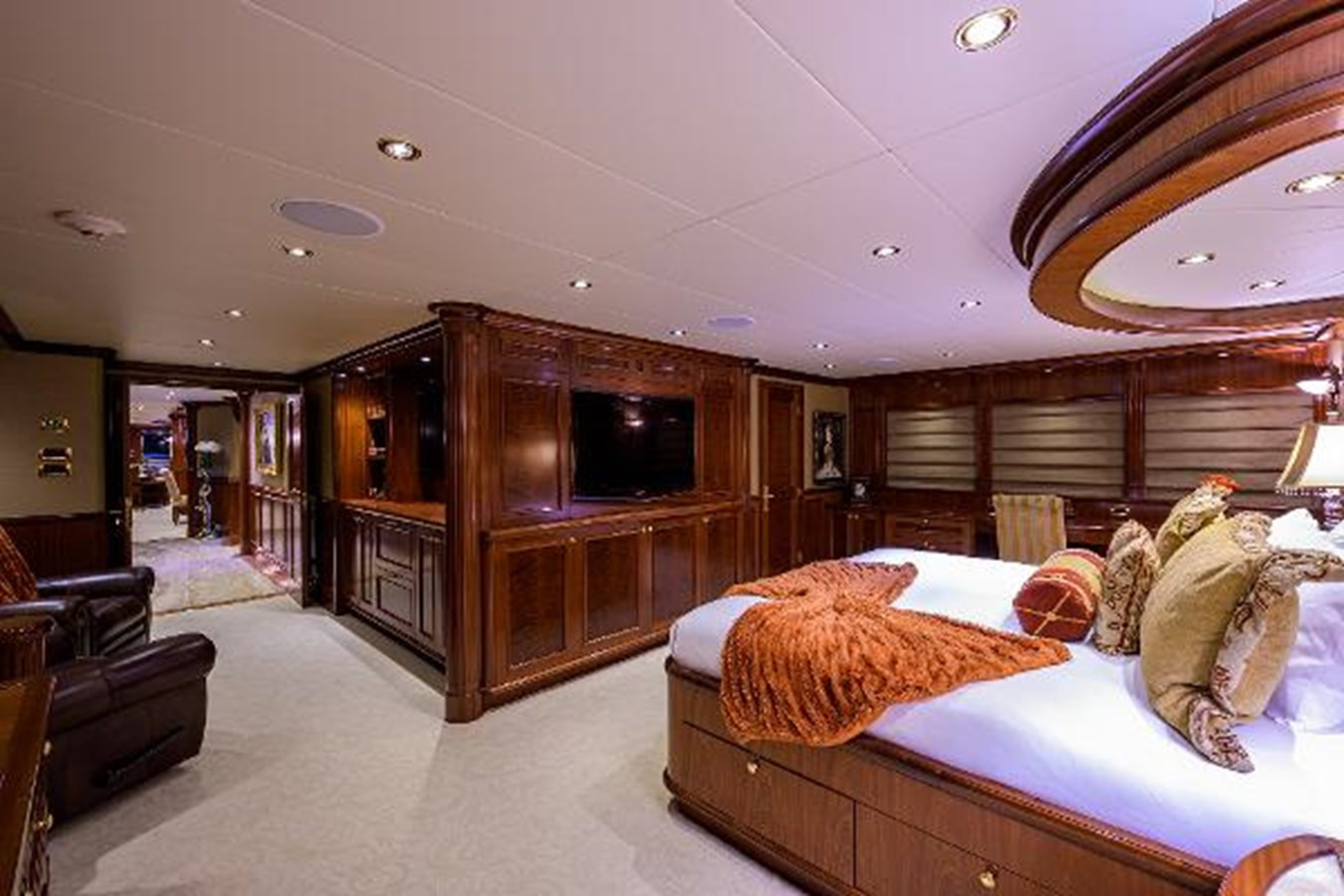 https://arconyachts.ams3.digitaloceanspaces.com/58864/conversions/large_4599343-optimize.jpg