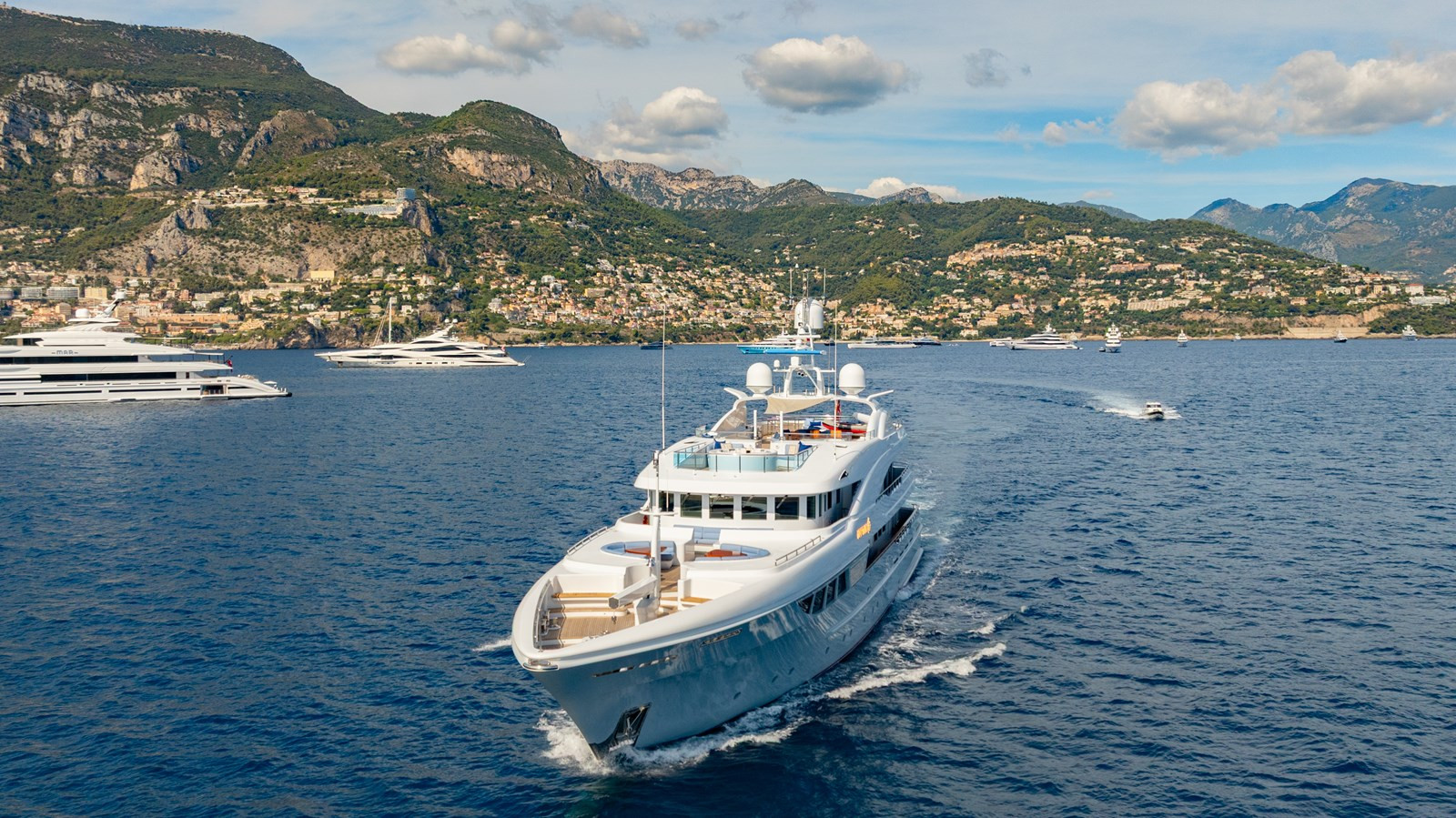 https://arconyachts.ams3.digitaloceanspaces.com/59123/conversions/large_4847211-optimize.jpg