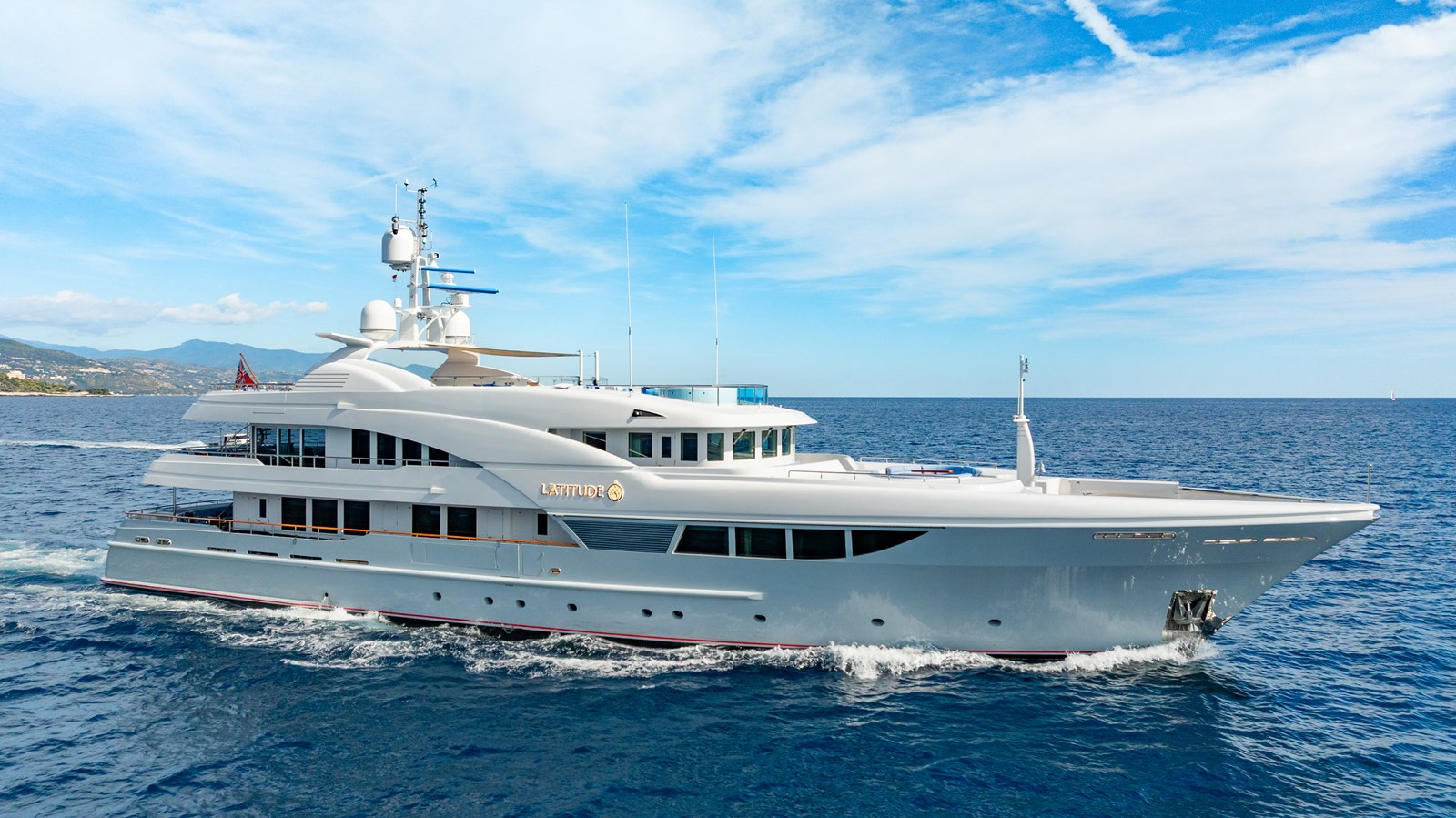 https://arconyachts.ams3.digitaloceanspaces.com/59132/conversions/large_4847214-optimize.jpg