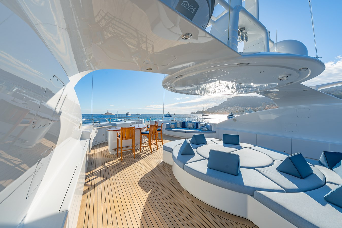 https://arconyachts.ams3.digitaloceanspaces.com/59150/conversions/large_4847223-optimize.jpg