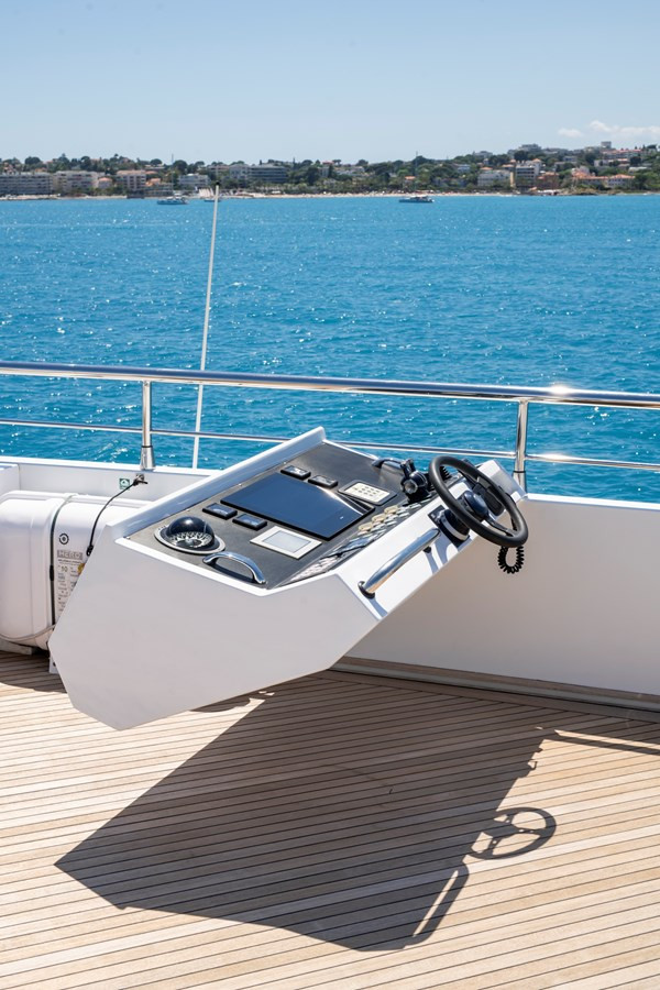 https://arconyachts.ams3.digitaloceanspaces.com/59204/conversions/large_4258167-optimize.jpg