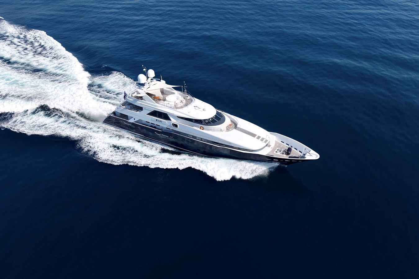 https://arconyachts.ams3.digitaloceanspaces.com/59238/conversions/large_4632821-optimize.jpg