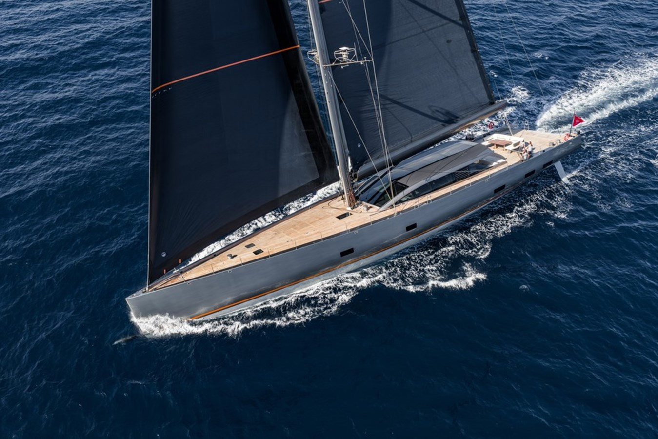 https://arconyachts.ams3.digitaloceanspaces.com/59272/conversions/large_4810424-optimize.jpg