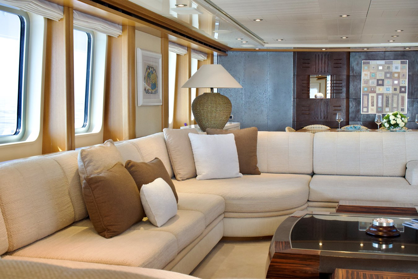 https://arconyachts.ams3.digitaloceanspaces.com/59293/conversions/large_4632915-optimize.jpg