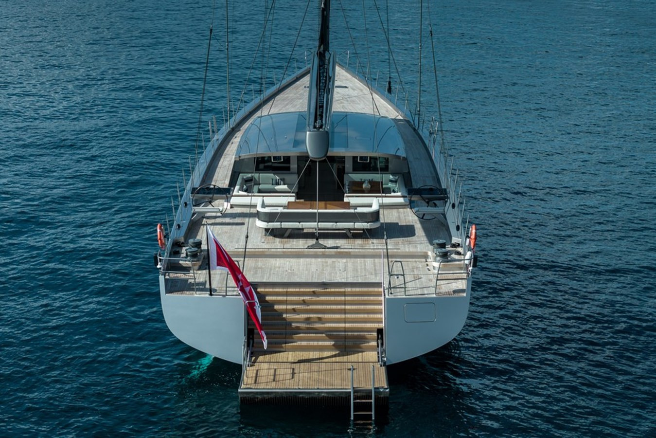 https://arconyachts.ams3.digitaloceanspaces.com/59339/conversions/large_4810451-optimize.jpg