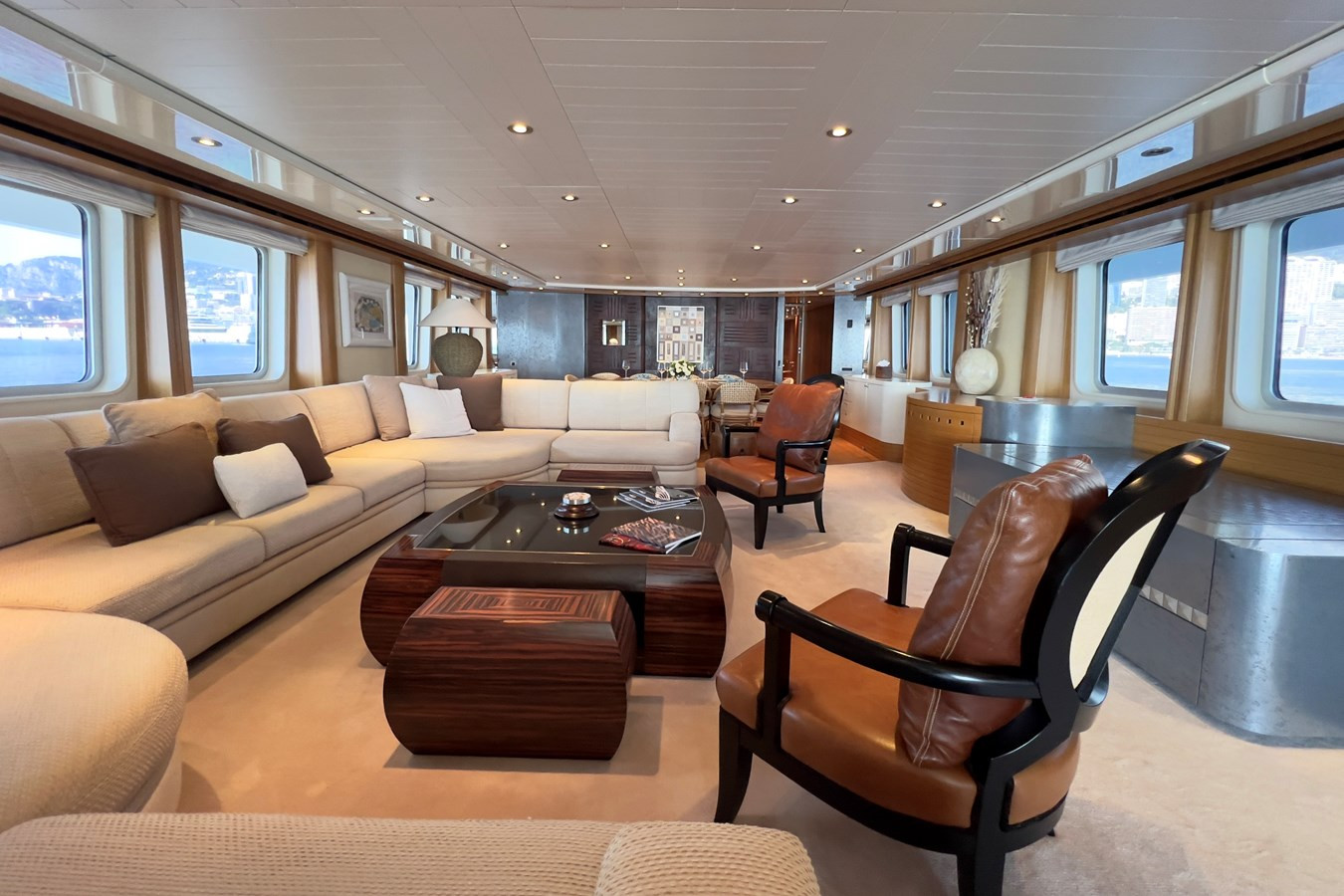 https://arconyachts.ams3.digitaloceanspaces.com/59349/conversions/large_4632947-optimize.jpg