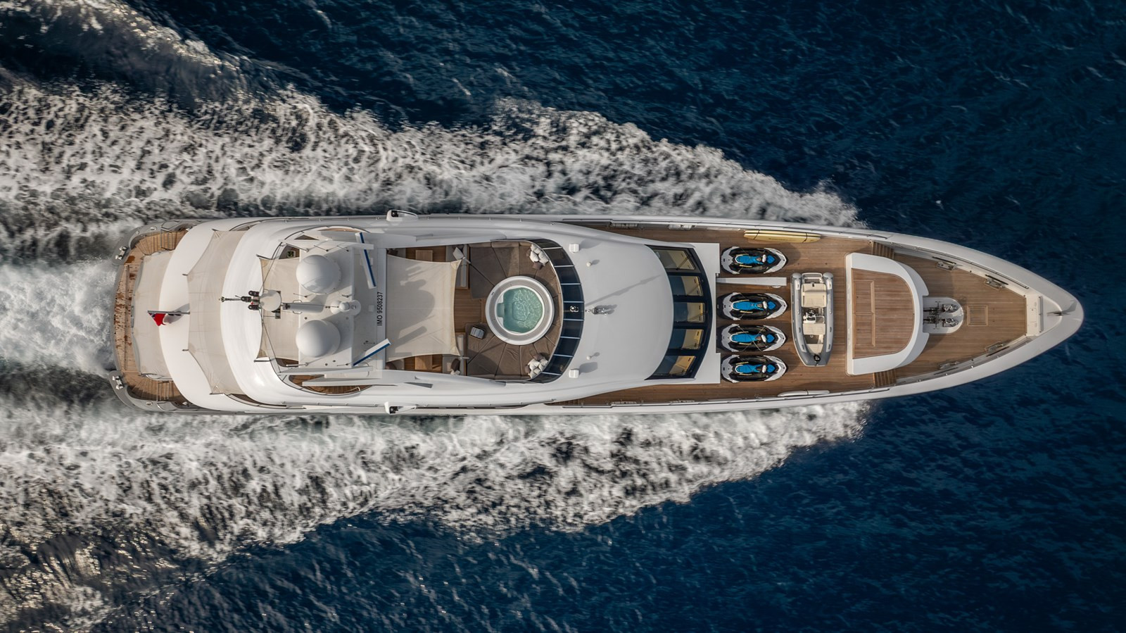 https://arconyachts.ams3.digitaloceanspaces.com/59592/conversions/large_4835286-optimize.jpg