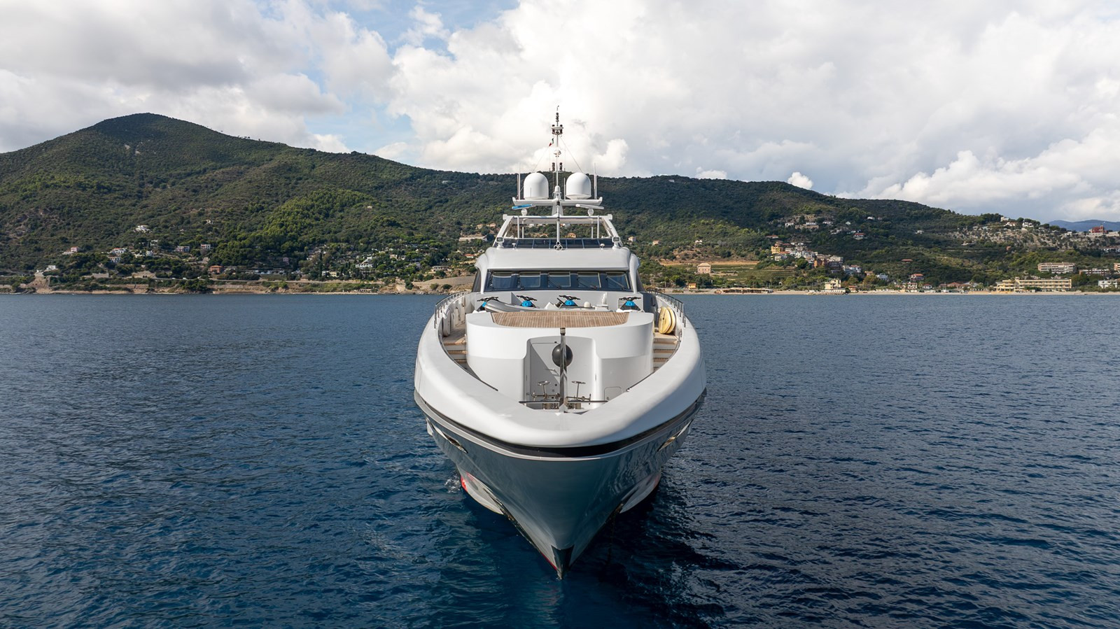 https://arconyachts.ams3.digitaloceanspaces.com/59597/conversions/large_4835284-optimize.jpg