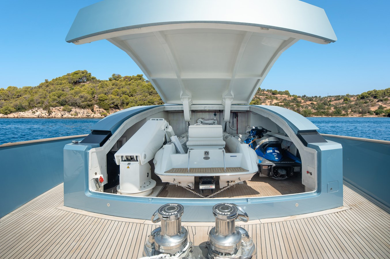 https://arconyachts.ams3.digitaloceanspaces.com/59670/conversions/large_4825208-optimize.jpg