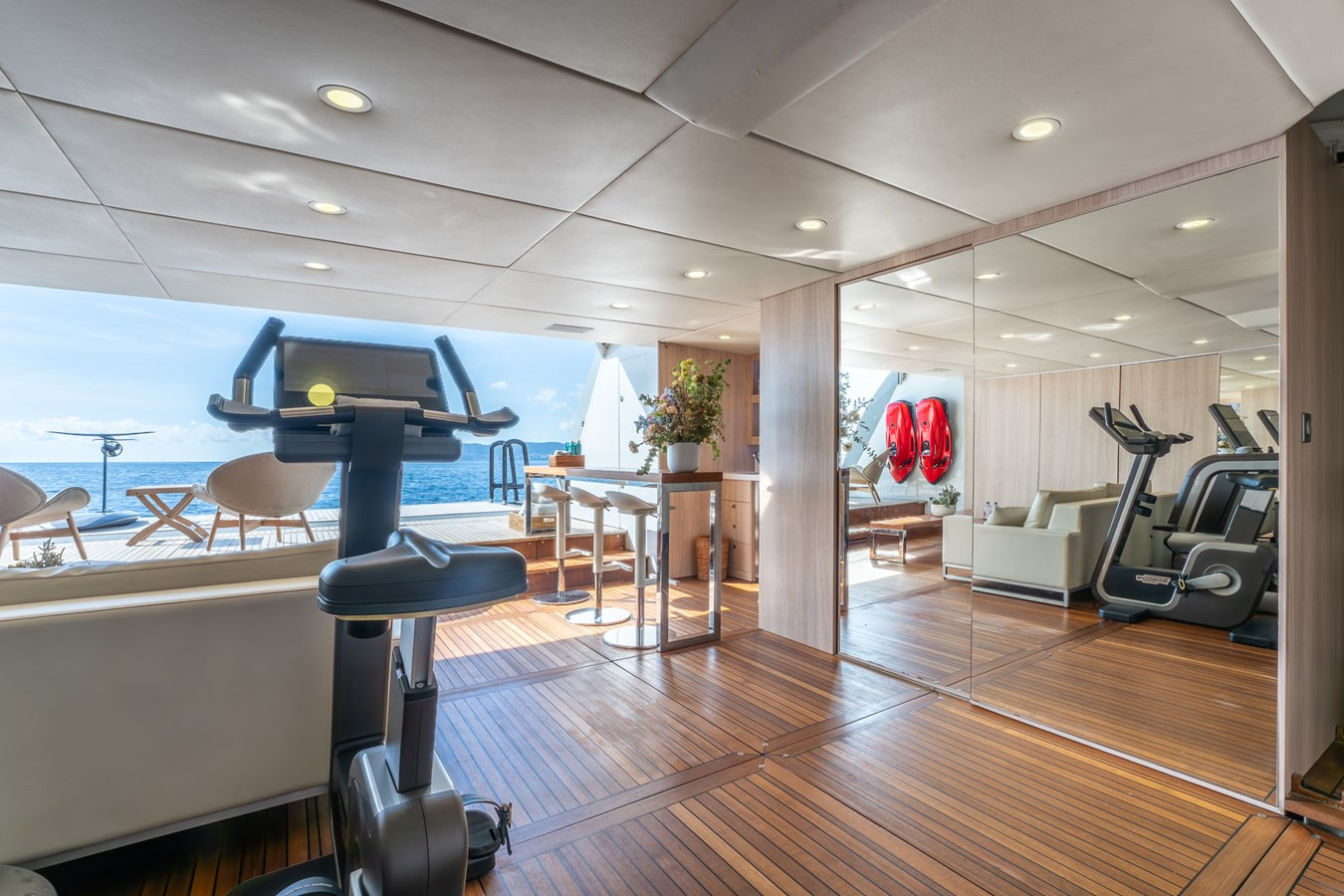 https://arconyachts.ams3.digitaloceanspaces.com/59687/conversions/large_4835327-optimize.jpg