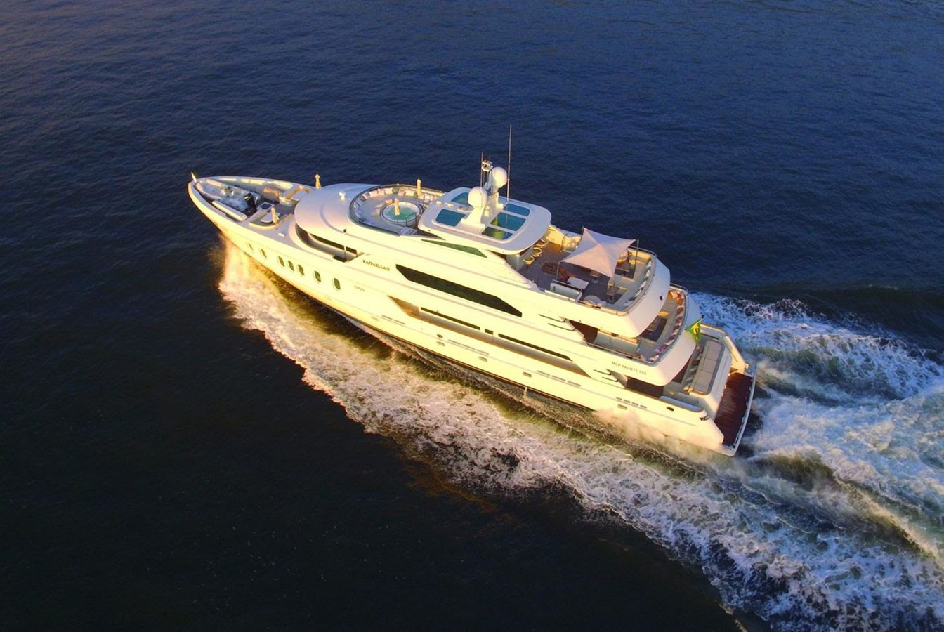 https://arconyachts.ams3.digitaloceanspaces.com/59735/conversions/large_3998889-optimize.jpg