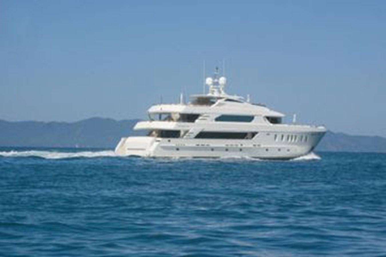 https://arconyachts.ams3.digitaloceanspaces.com/59746/conversions/large_3998893-optimize.jpg