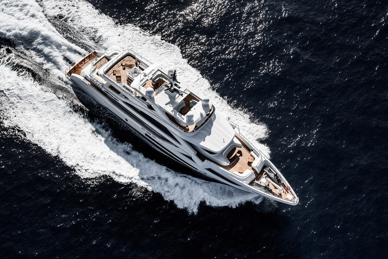 https://arconyachts.ams3.digitaloceanspaces.com/60130/conversions/large_4123000-optimize.jpg
