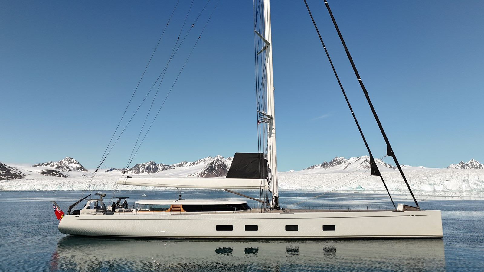 https://arconyachts.ams3.digitaloceanspaces.com/60160/conversions/large_4716842-optimize.jpg