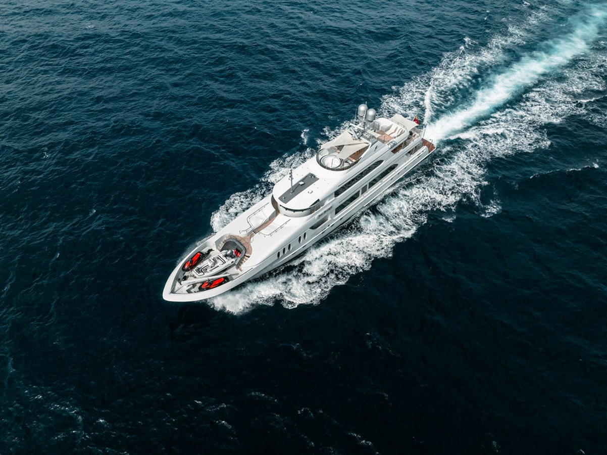 https://arconyachts.ams3.digitaloceanspaces.com/60183/conversions/large_4771982-optimize.jpg
