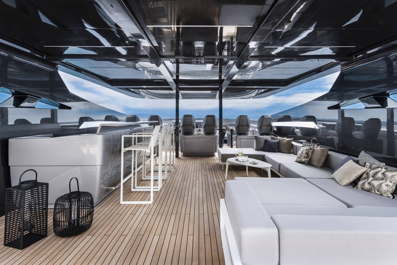 https://arconyachts.ams3.digitaloceanspaces.com/60421/conversions/large_4733694-optimize.jpg