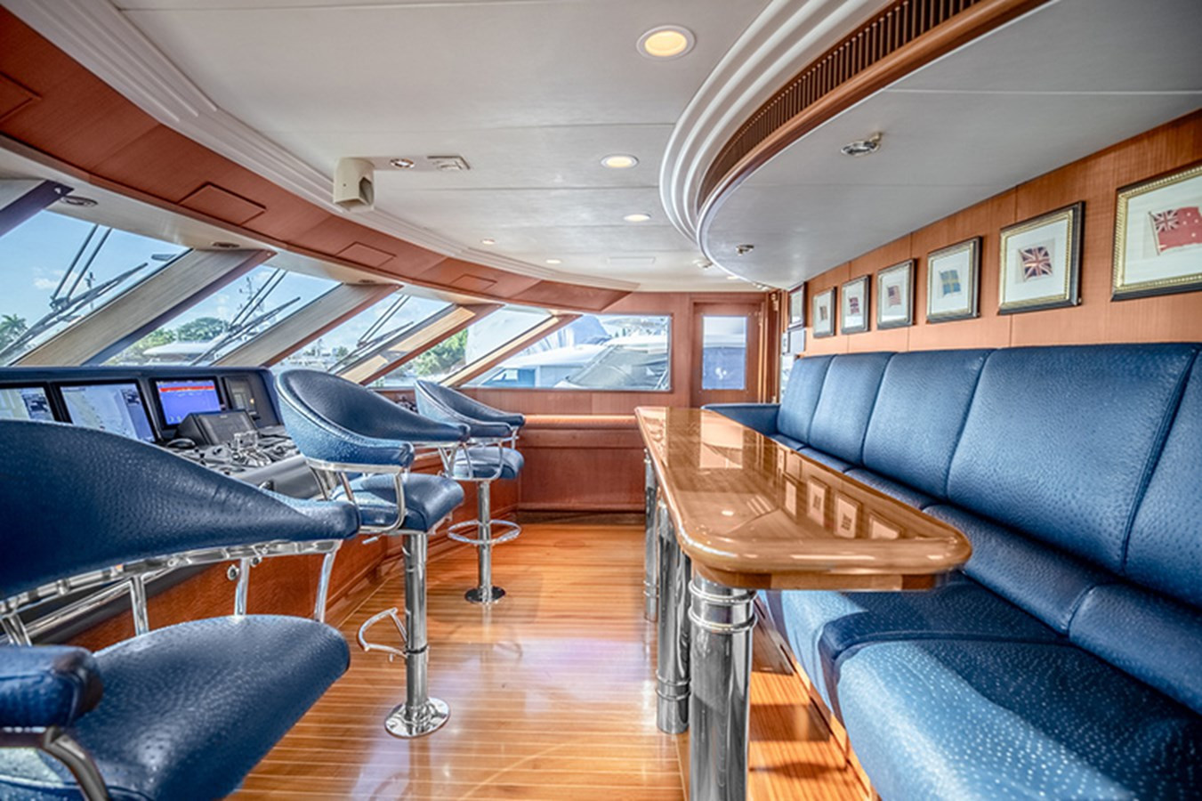 https://arconyachts.ams3.digitaloceanspaces.com/60440/conversions/large_2960852-optimize.jpg