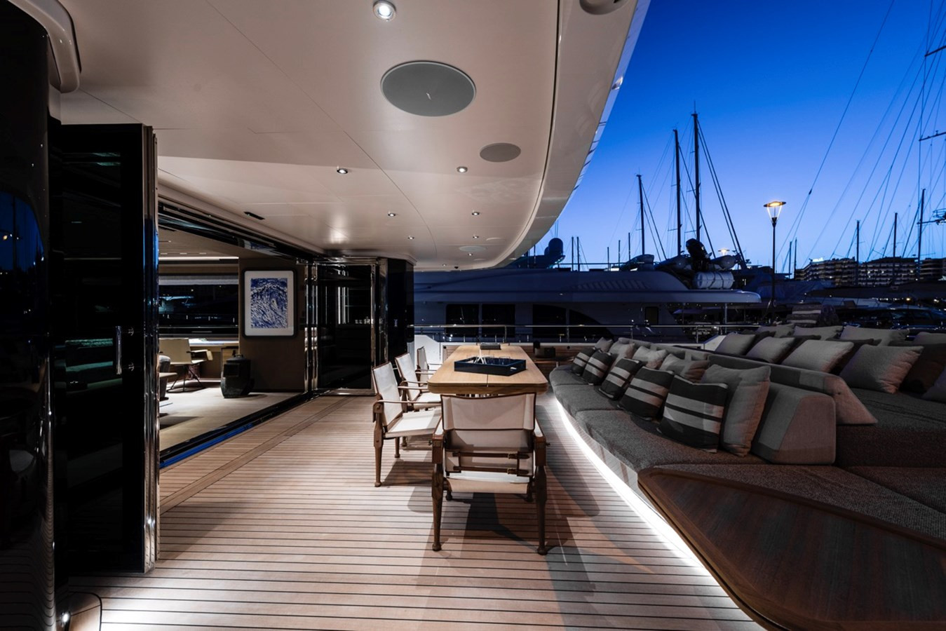 https://arconyachts.ams3.digitaloceanspaces.com/60445/conversions/large_4687699-optimize.jpg