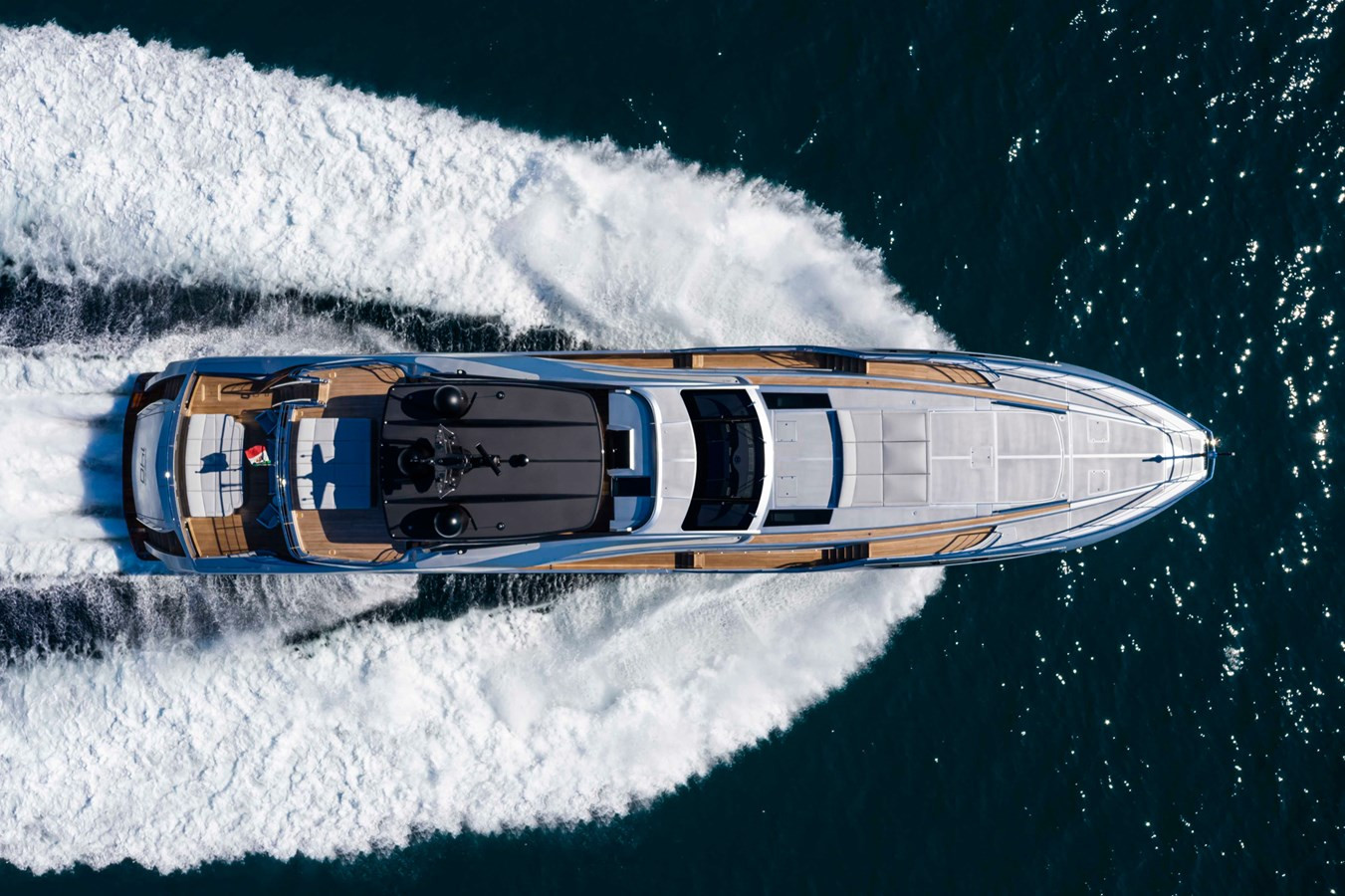 https://arconyachts.ams3.digitaloceanspaces.com/60513/conversions/large_4733727-optimize.jpg