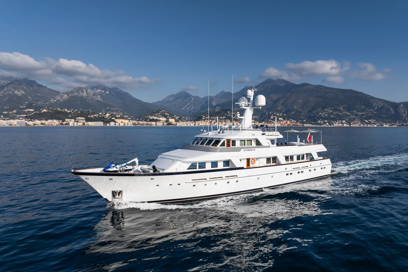 https://arconyachts.ams3.digitaloceanspaces.com/60545/conversions/large_4575689-optimize.jpg