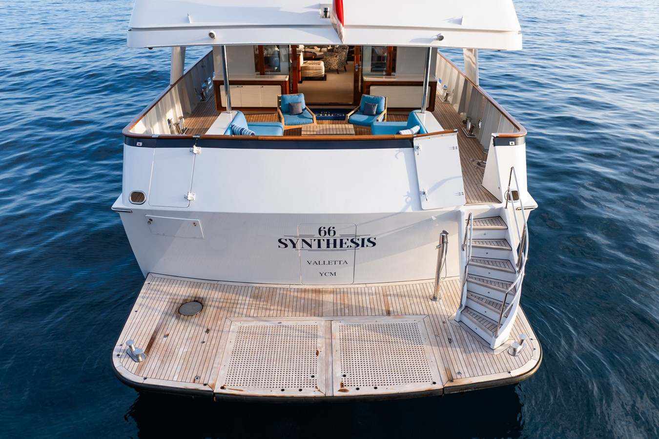 https://arconyachts.ams3.digitaloceanspaces.com/60589/conversions/large_4575726-optimize.jpg
