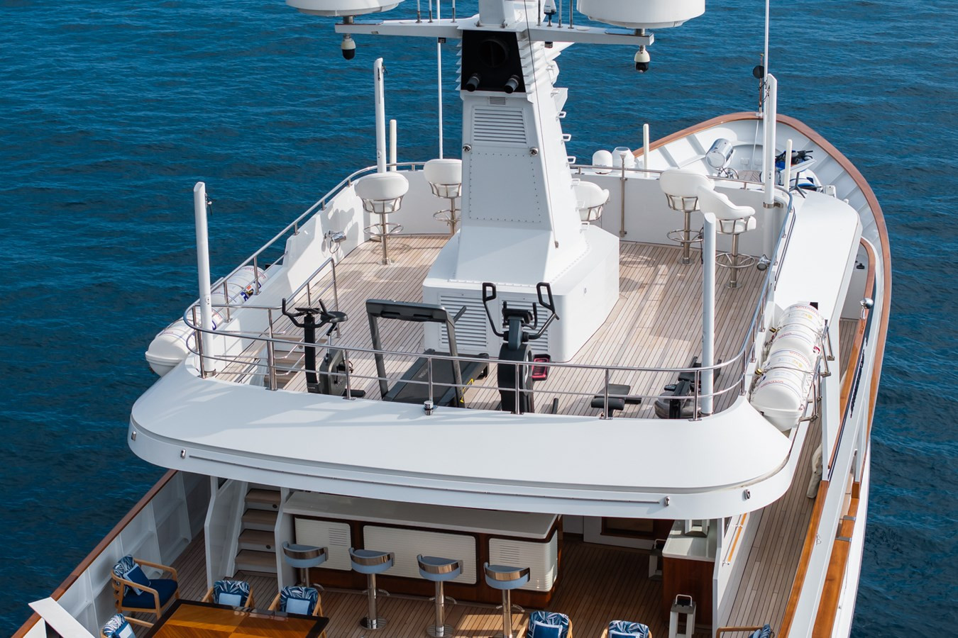 https://arconyachts.ams3.digitaloceanspaces.com/60635/conversions/large_4575710-optimize.jpg