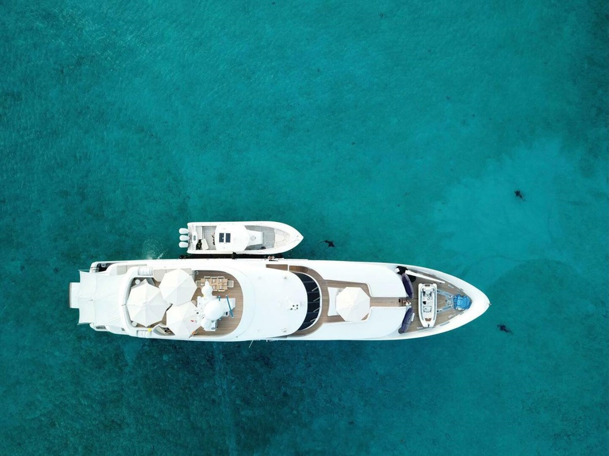 https://arconyachts.ams3.digitaloceanspaces.com/60790/conversions/large_4852626-optimize.jpg