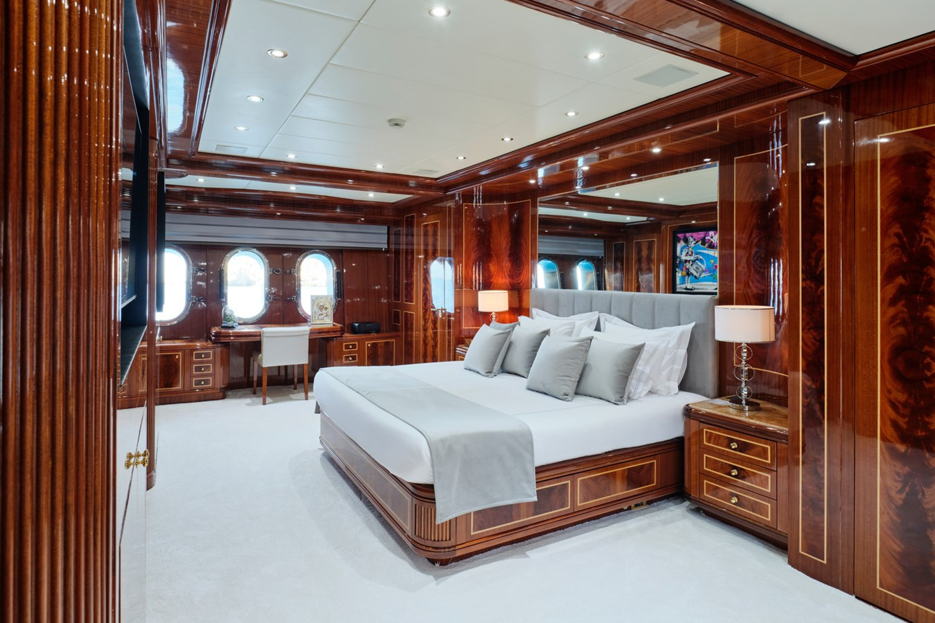 https://arconyachts.ams3.digitaloceanspaces.com/61005/conversions/large_4597644-optimize.jpg