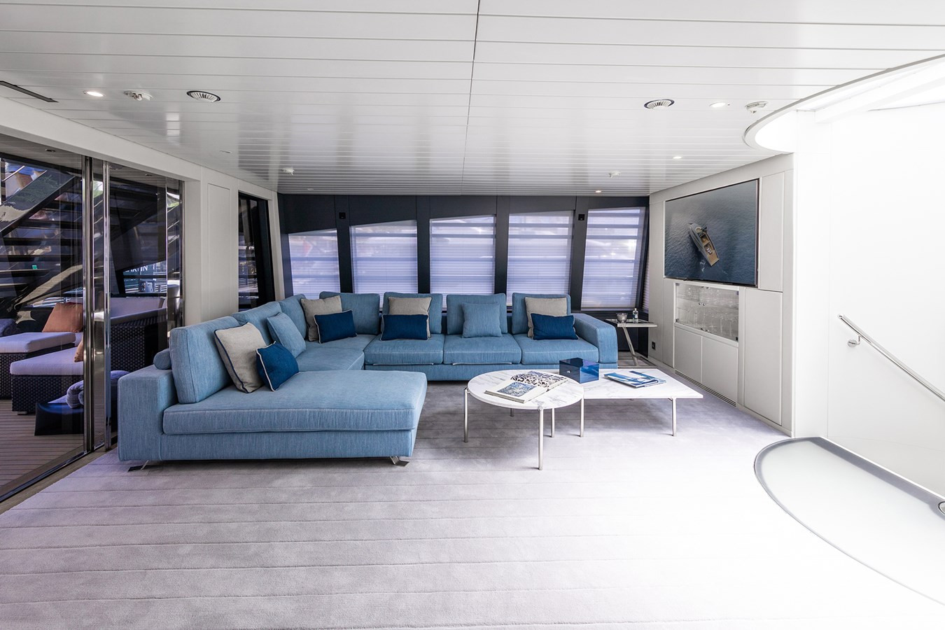 https://arconyachts.ams3.digitaloceanspaces.com/61025/conversions/large_3873404-optimize.jpg