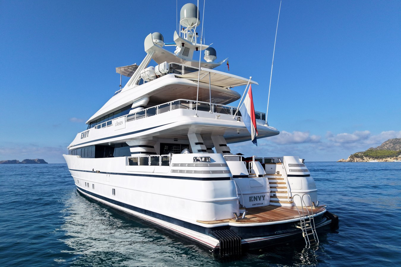 https://arconyachts.ams3.digitaloceanspaces.com/61040/conversions/large_4721329-optimize.jpg