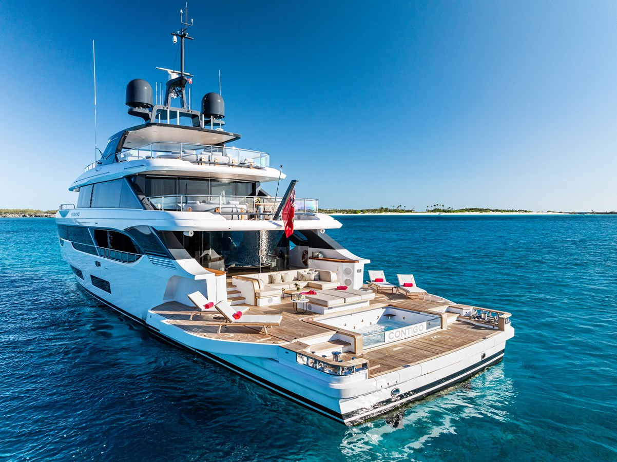 https://arconyachts.ams3.digitaloceanspaces.com/61054/conversions/large_4635404-optimize.jpg