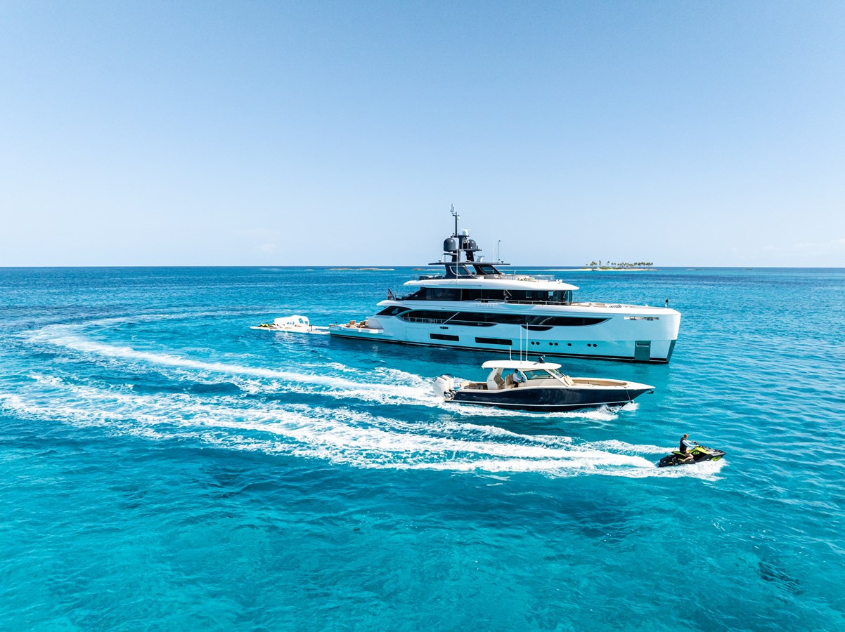 https://arconyachts.ams3.digitaloceanspaces.com/61208/conversions/large_4718134-optimize.jpg
