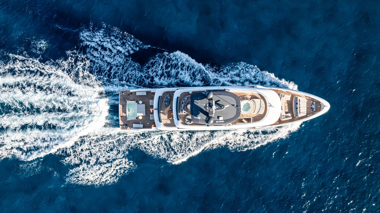 https://arconyachts.ams3.digitaloceanspaces.com/61228/conversions/large_4635464-optimize.jpg