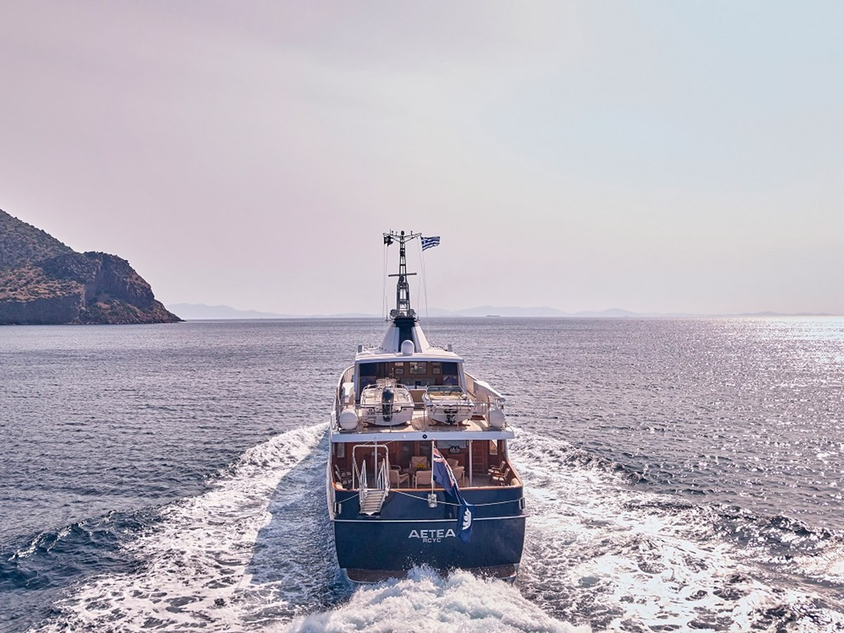 https://arconyachts.ams3.digitaloceanspaces.com/61258/conversions/large_4712451-optimize.jpg